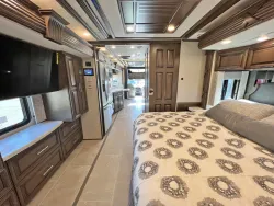 2023 Newmar Supreme Aire 4051 | Thumbnail Photo 27 of 43