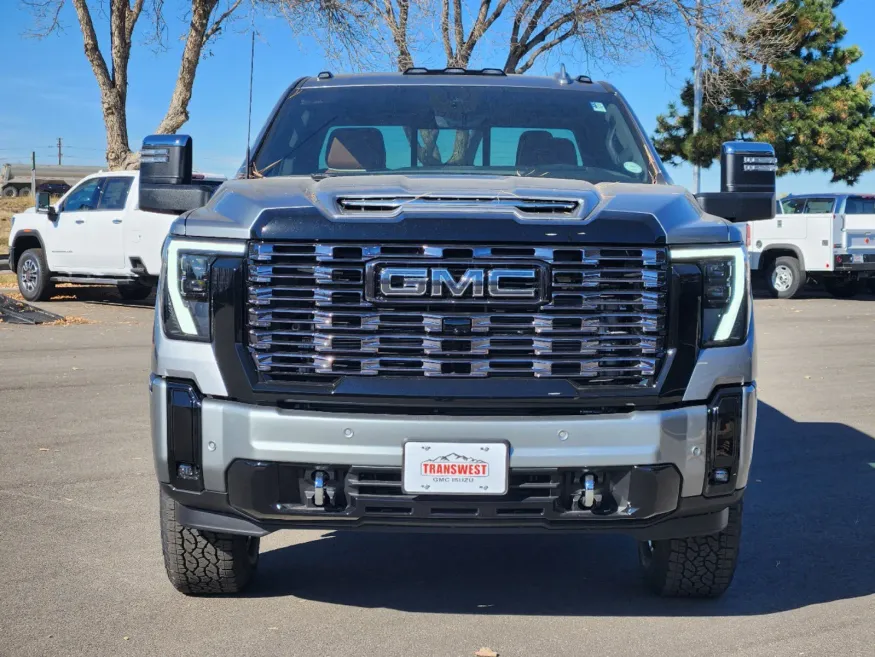 2025 GMC Sierra 3500HD Denali Ultimate | Photo 3 of 26