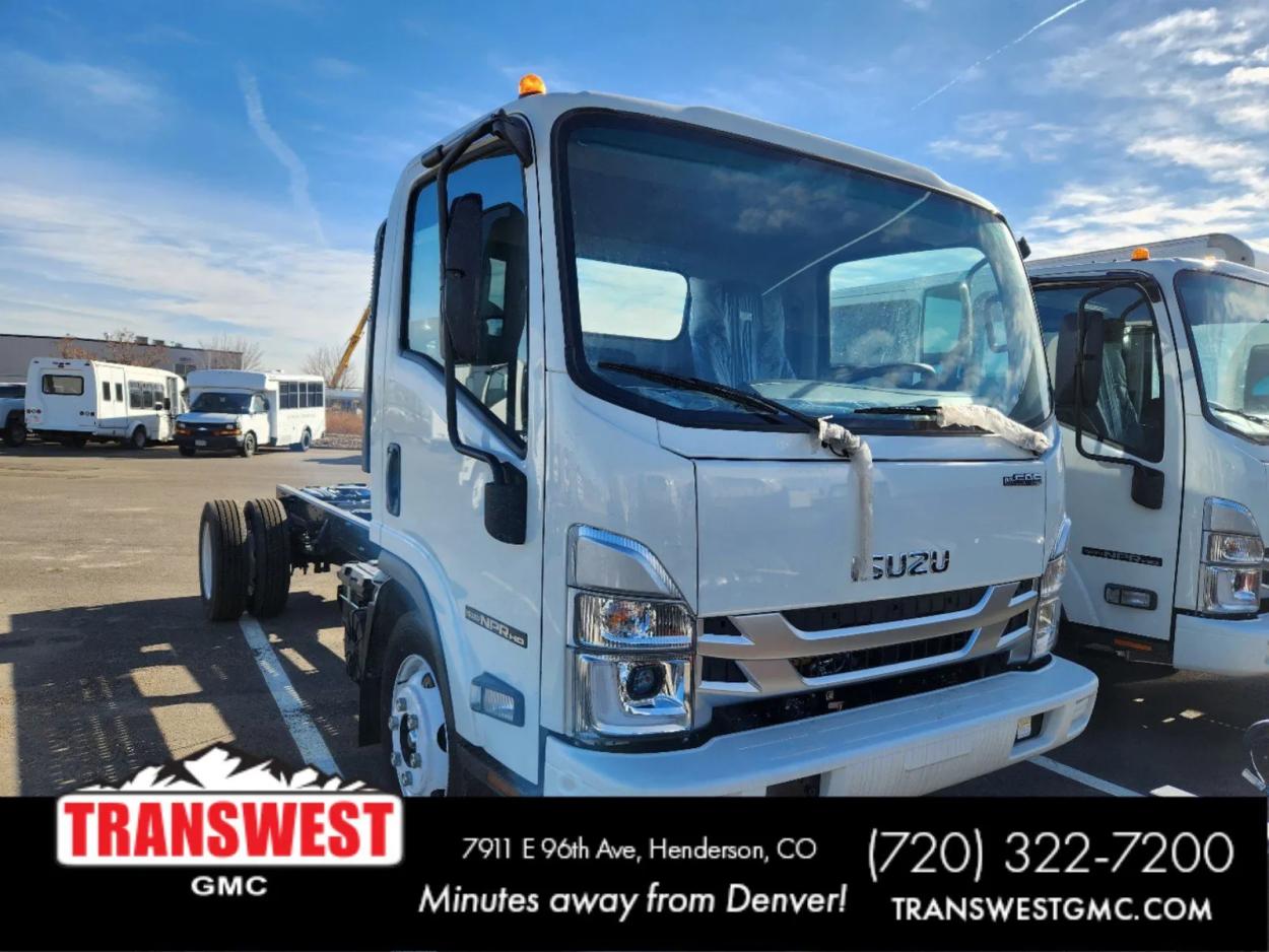 2024 Isuzu NPR-HD 16&#039; Box Van | Photo 9 of 9