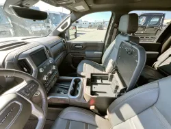 2023 GMC 3500 Denali | Thumbnail Photo 8 of 21