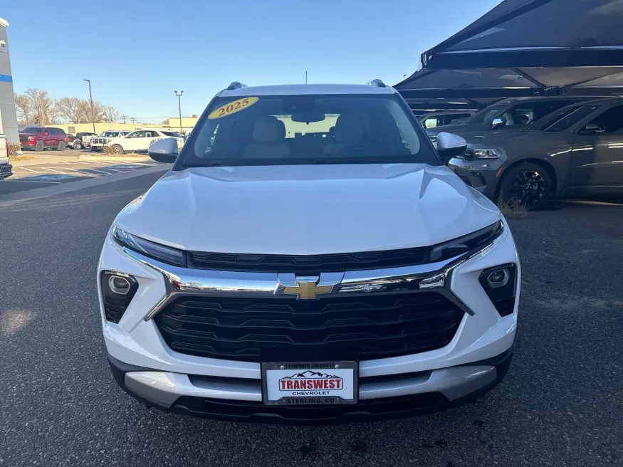 2025 Chevrolet Trailblazer LT | Photo 7 of 20