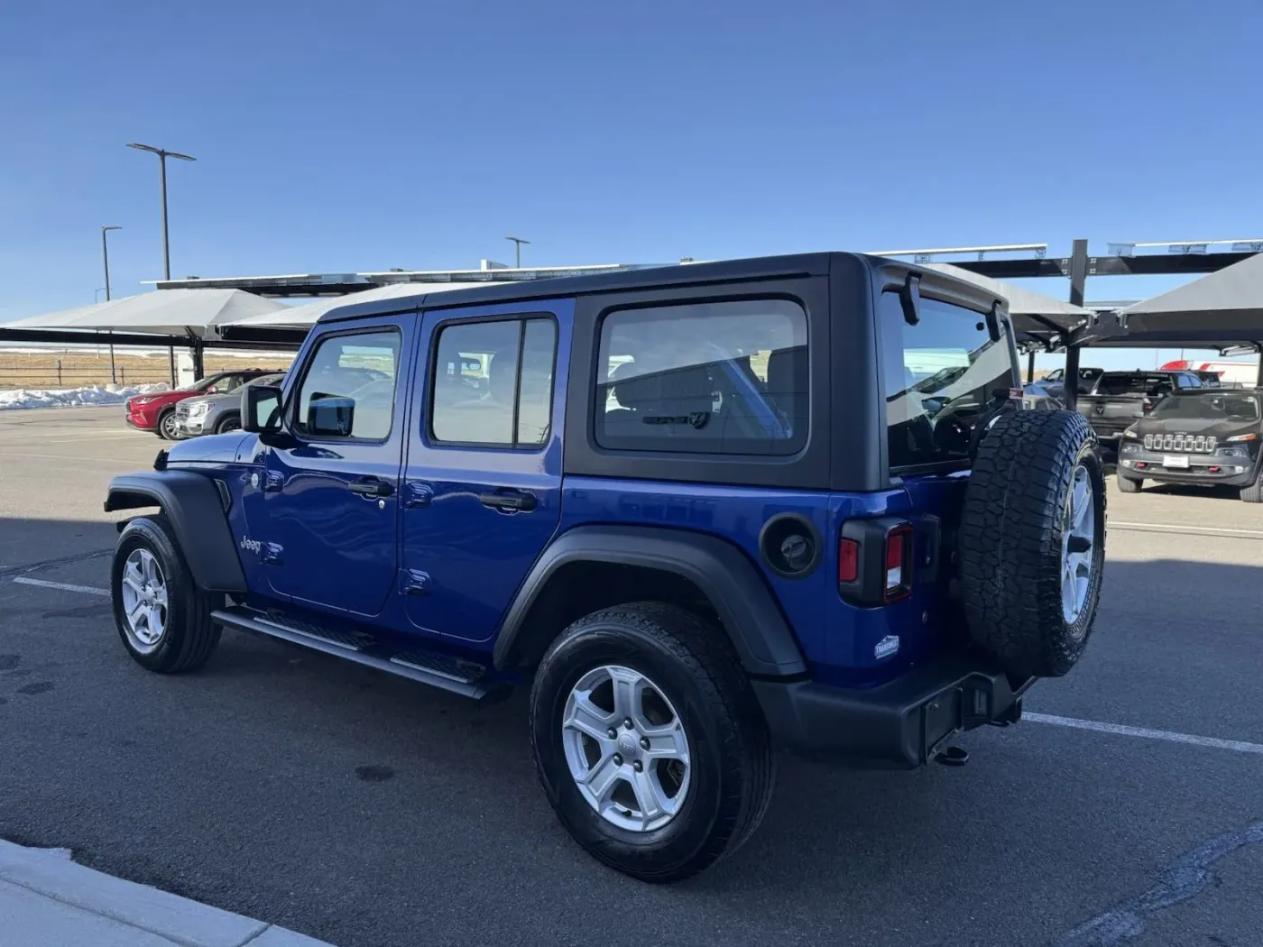 2018 Jeep Wrangler Unlimited Sport | Photo 5 of 17