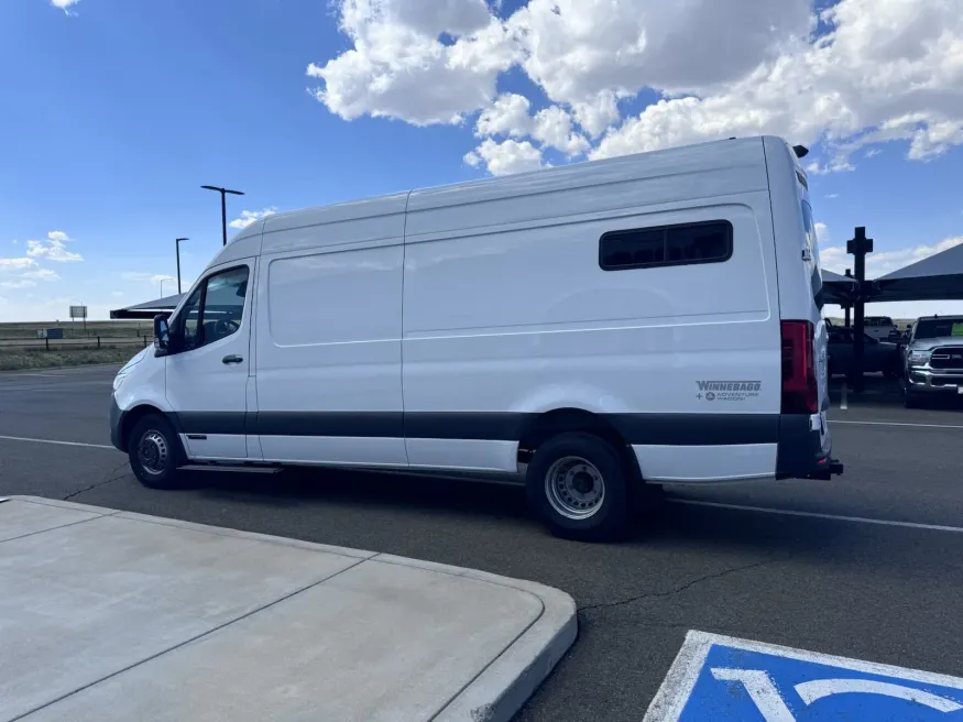 2023 Mercedes Benz Winabego Adventure Wagon | Photo 5 of 32