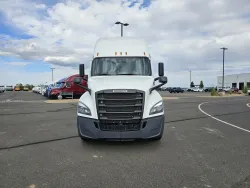 2024 Freightliner Cascadia 126 | Thumbnail Photo 2 of 22