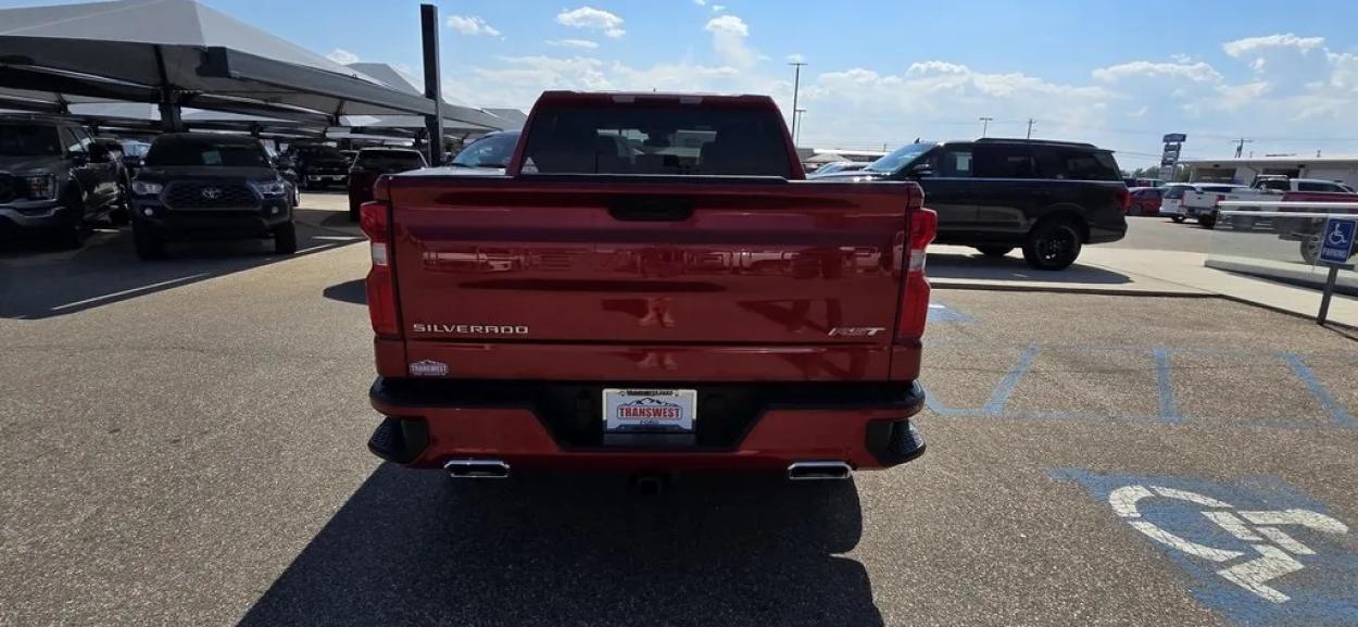 2023 Chevrolet Silverado 1500 | Photo 7 of 30