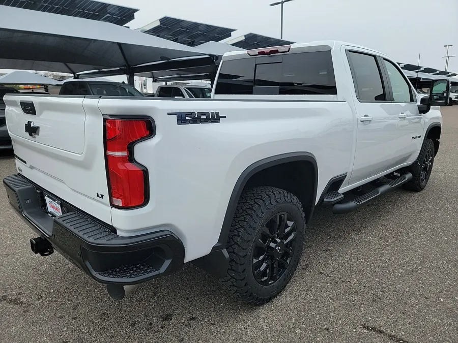 2025 Chevrolet Silverado 2500HD LT | Photo 6 of 19