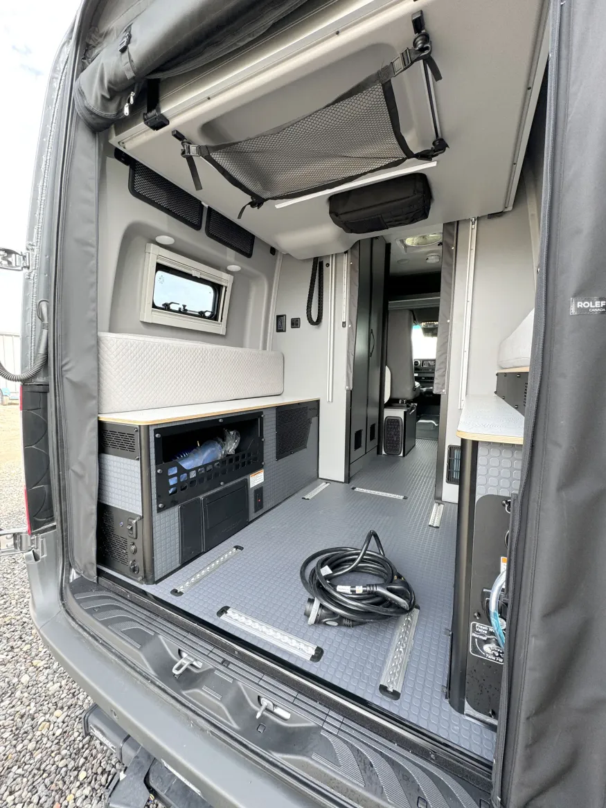 2025 Winnebago Revel 44E | Photo 13 of 15