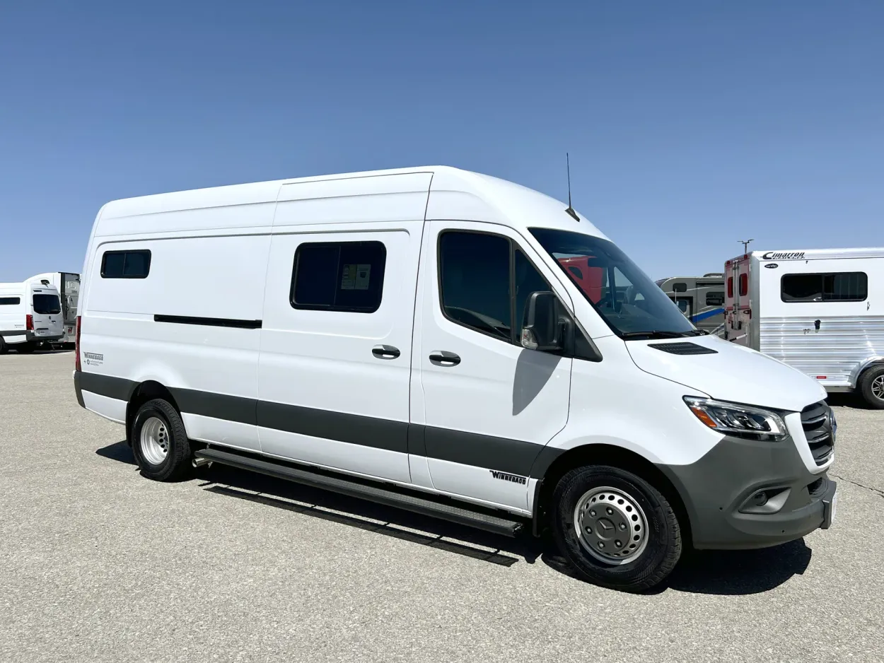 Learn more about the state-of-the-art Winnebago Adventure Wagon and see ...