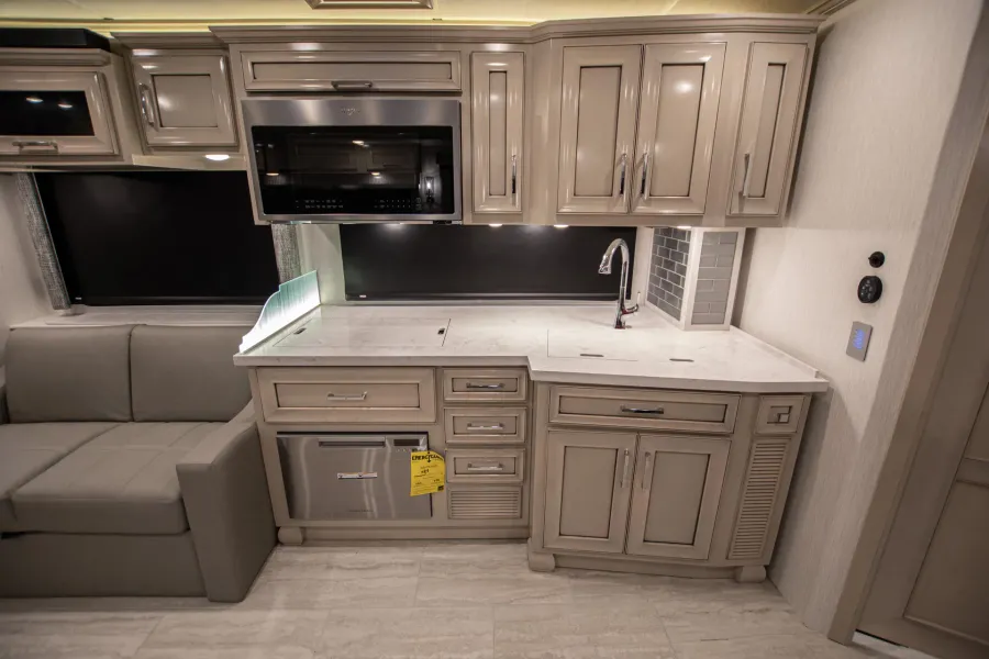 2024 Newmar Ventana 3809 | Photo 12 of 29