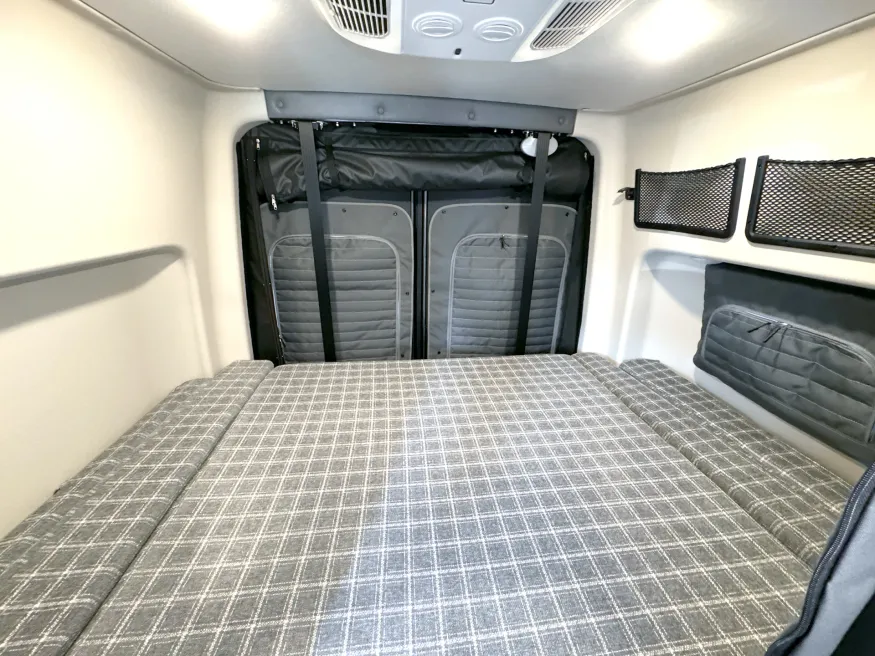 2025 Winnebago Revel 44E | Photo 11 of 17