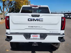 2025 GMC Sierra 2500HD Denali Ultimate | Thumbnail Photo 12 of 31