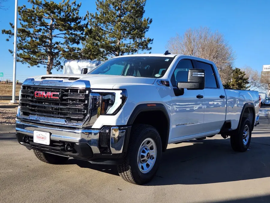 2025 GMC Sierra 3500HD Pro | Photo 3 of 29