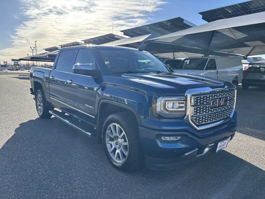 2017 GMC Sierra 1500 Denali | Photo 6 of 21