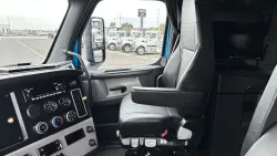 2023 Freightliner Cascadia 126 | Thumbnail Photo 10 of 24