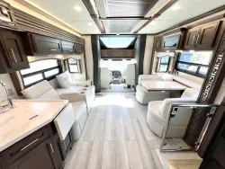 2023 Newmar Super Star 3727 | Thumbnail Photo 5 of 28