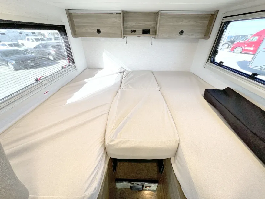 2025 Winnebago EKKO 23B | Photo 11 of 20