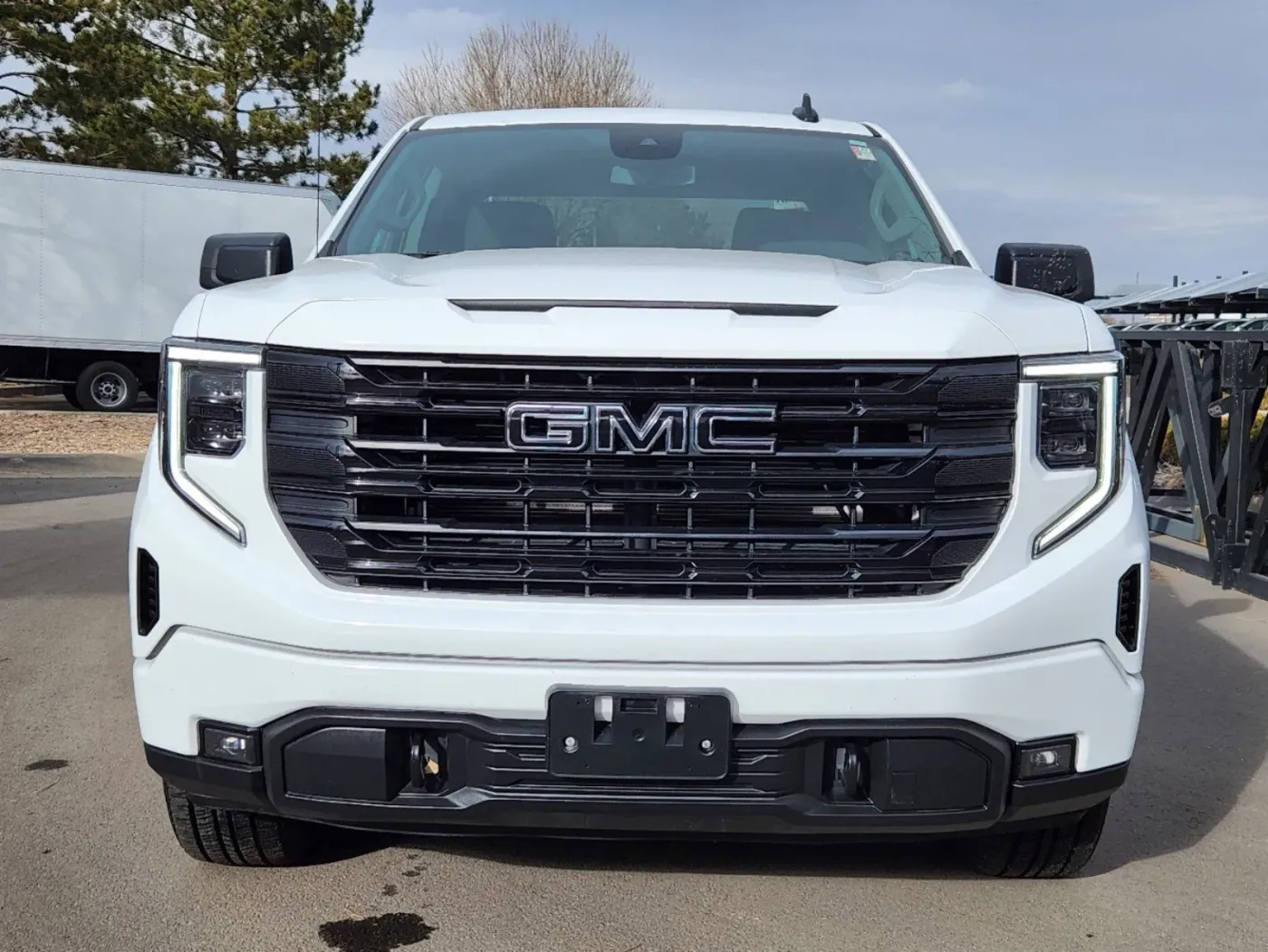 2023 GMC Sierra 1500 Elevation | Photo 4 of 31