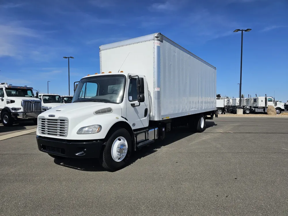 2018 Freightliner M2 106