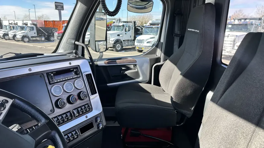 2022 Western Star 49X | Photo 10 of 16