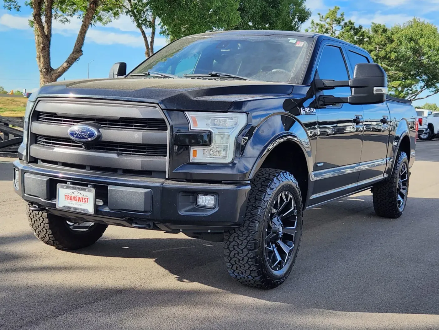 2016 Ford F-150 | Photo 3 of 33