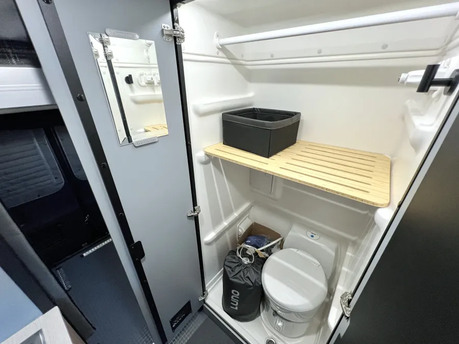 2025 Winnebago Revel 44E | Photo 10 of 19