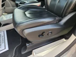 2022 Chrysler Pacifica Touring L | Thumbnail Photo 8 of 27