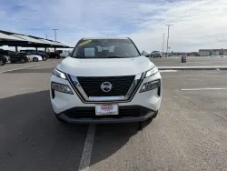 2021 Nissan Rogue SV | Thumbnail Photo 7 of 16