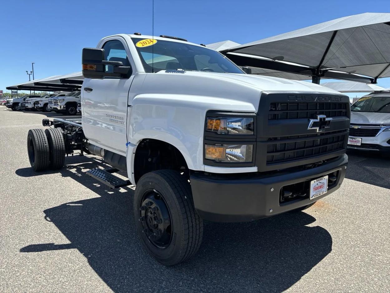 2024 Chevrolet Silverado MD Work Truck | Photo 6 of 15