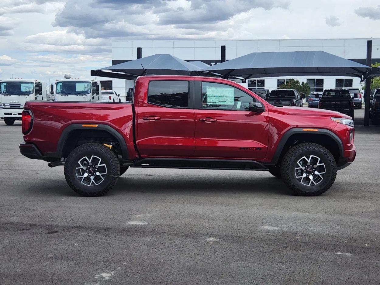 2024 GMC Canyon 4WD AT4X 