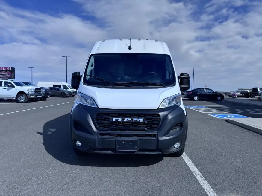 2023 RAM ProMaster Cargo Van | Photo 5 of 16