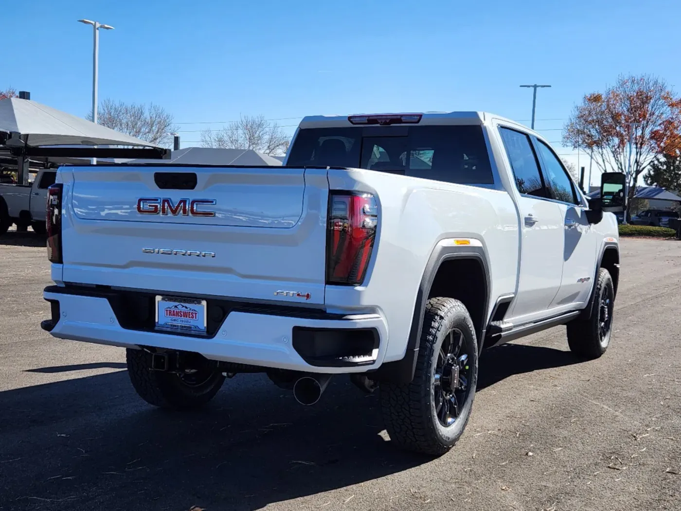 2025 GMC Sierra 2500HD AT4 | Photo 2 of 31