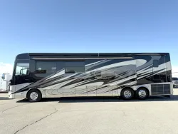 2017 Newmar King Aire 4519 | Thumbnail Photo 23 of 33