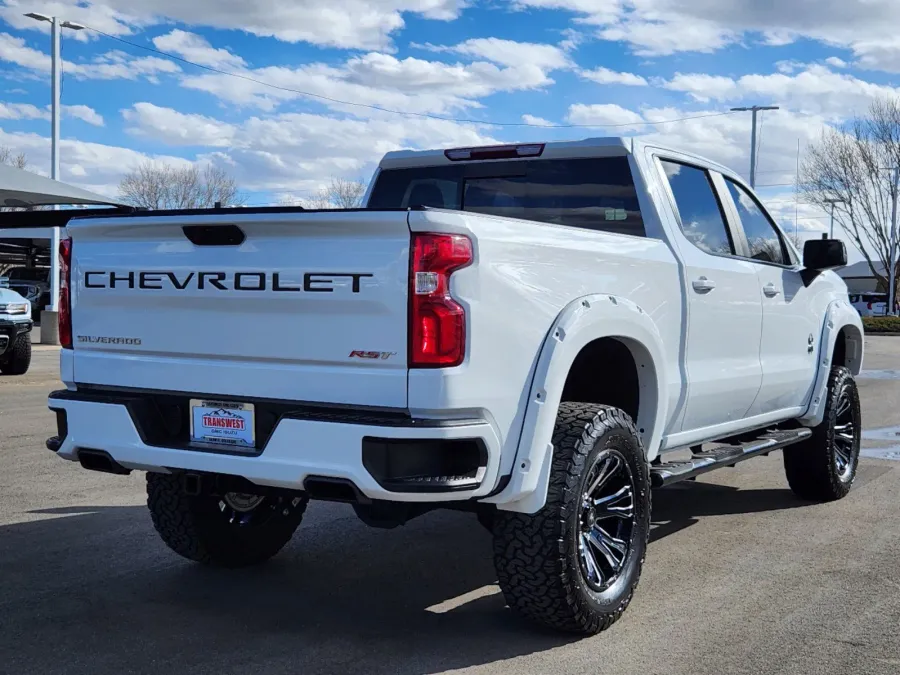 2021 Chevrolet Silverado 1500 RST | Photo 2 of 39