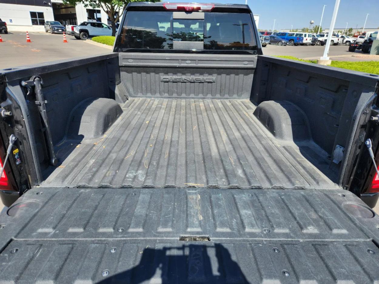 2021 GMC Sierra 2500HD Denali | Photo 15 of 31