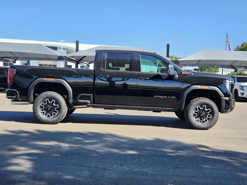 2025 GMC Sierra 2500HD AT4X 