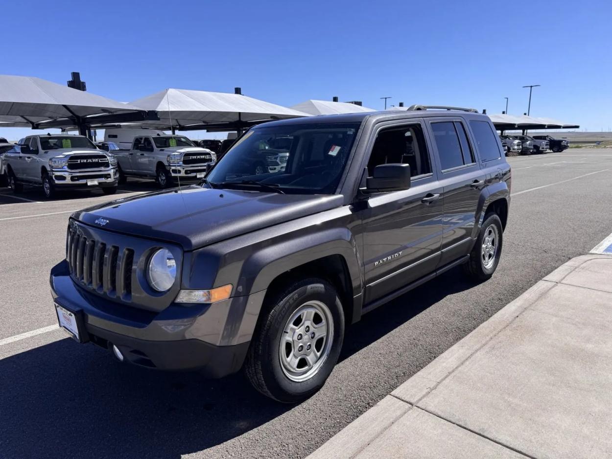 2017 Jeep Patriot Sport | Photo 3 of 16