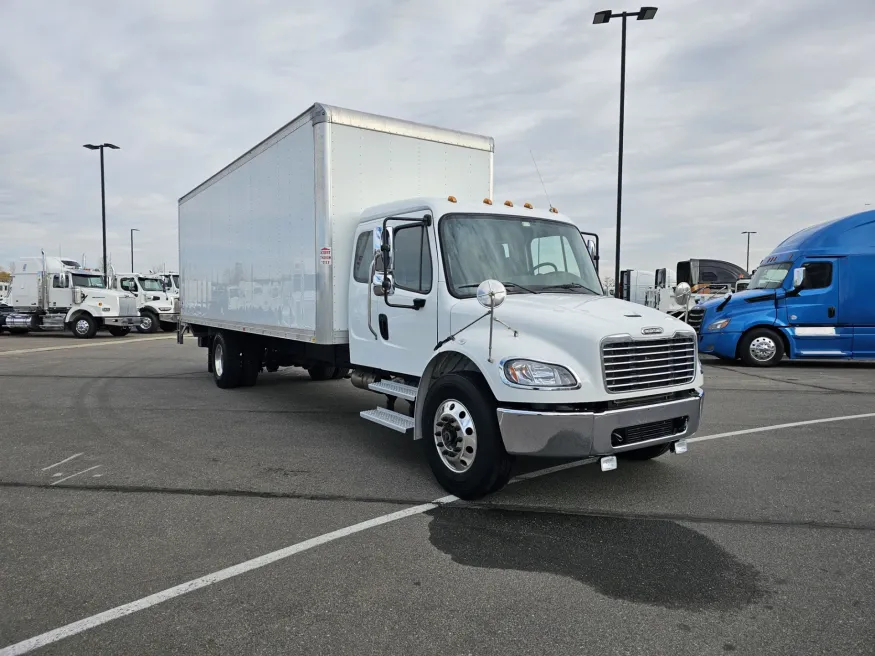 2024 Freightliner M2 106 | Photo 3 of 20