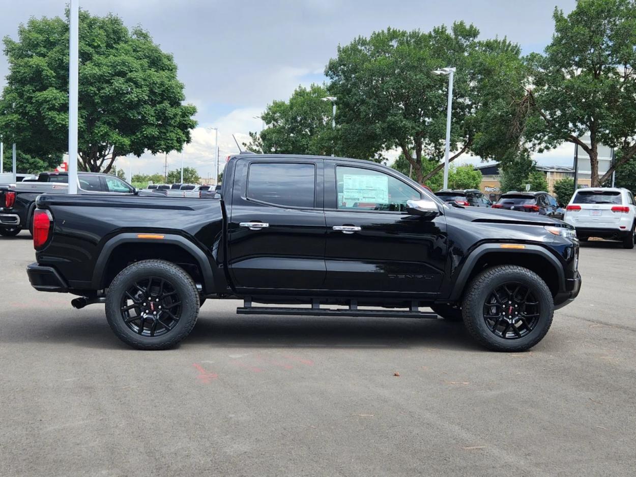 2024 GMC Canyon 4WD Denali 