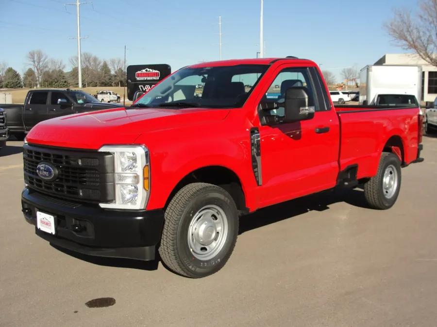 2024 Ford F-250 | Photo 1 of 12