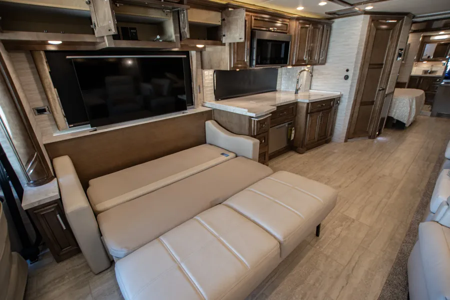 2024 Newmar Ventana 4037 | Photo 10 of 18