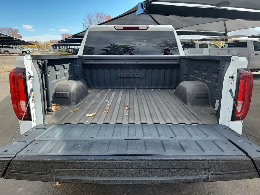 2021 GMC Sierra 1500 AT4 | Photo 13 of 27