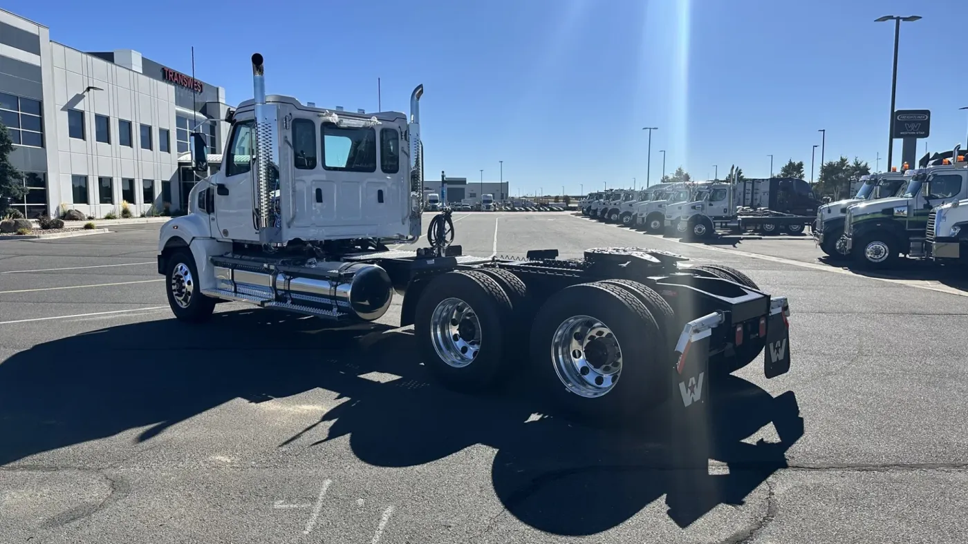 2025 Western Star 49X | Photo 5 of 15