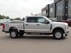 2024 Ford F-350 | Thumbnail Photo 6 of 17