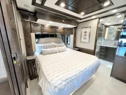 2023 Newmar Supreme Aire 4509 | Thumbnail Photo 16 of 37