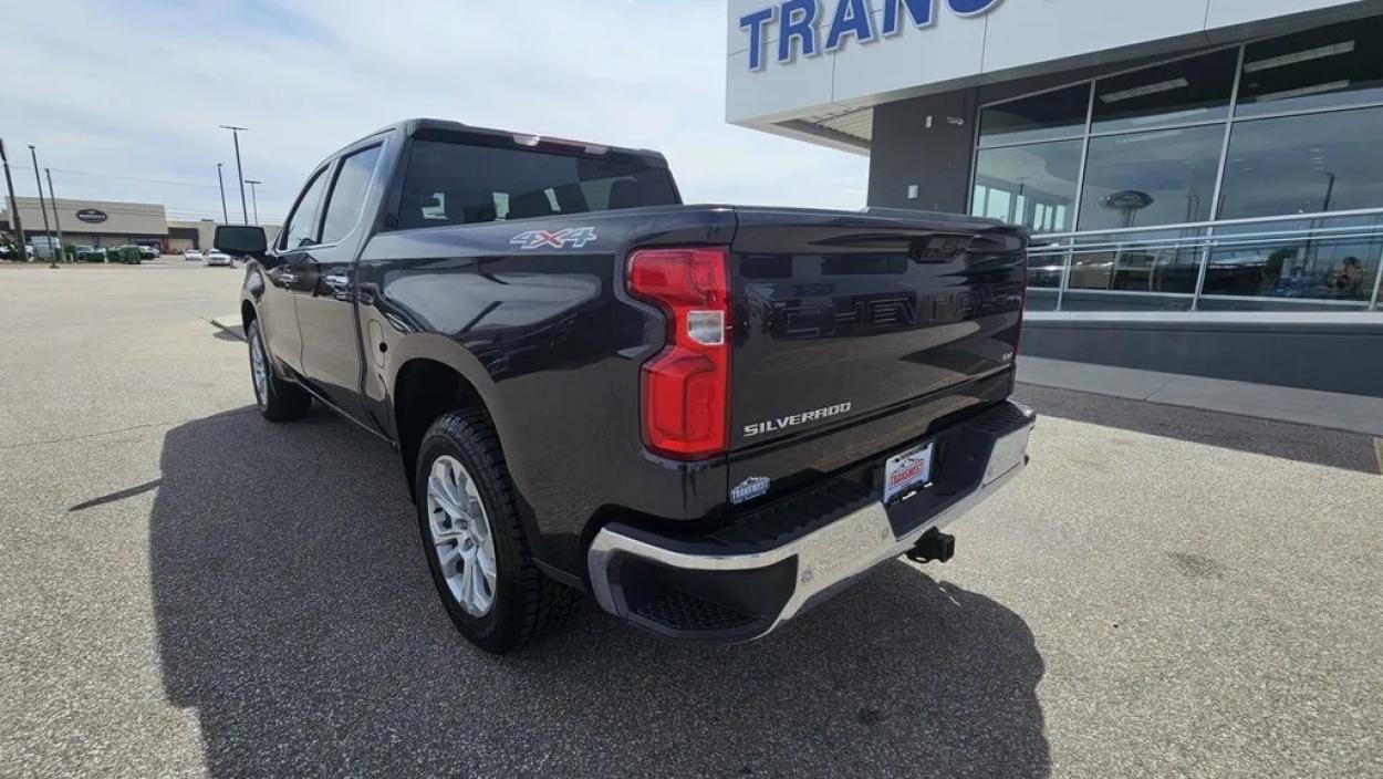 2023 Chevrolet Silverado 1500 | Photo 5 of 28