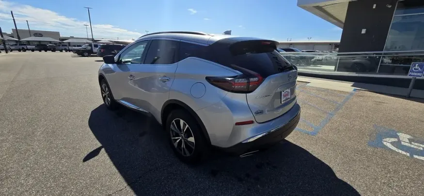 2023 Nissan Murano | Photo 6 of 28