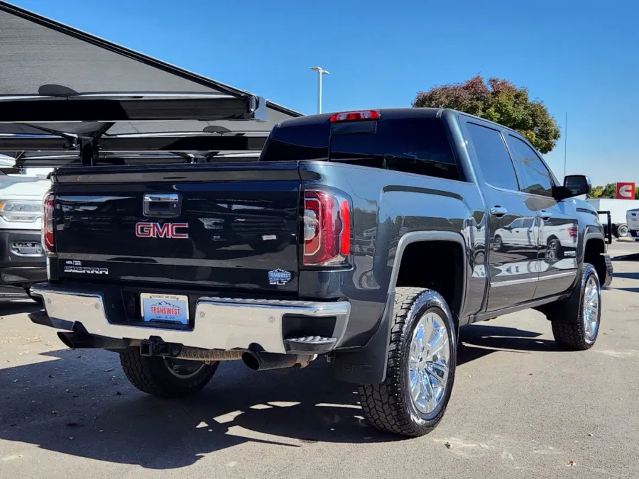 2018 GMC Sierra 1500 SLT | Photo 2 of 31