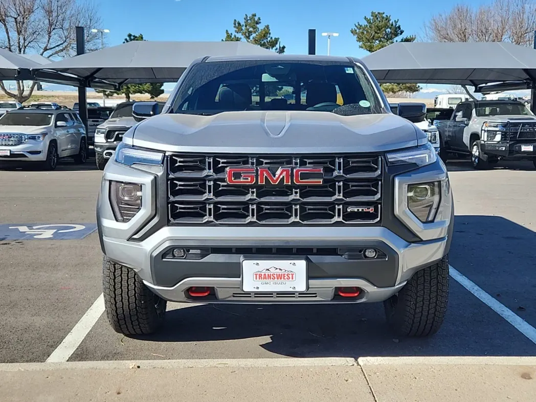 2024 GMC Canyon 4WD AT4 