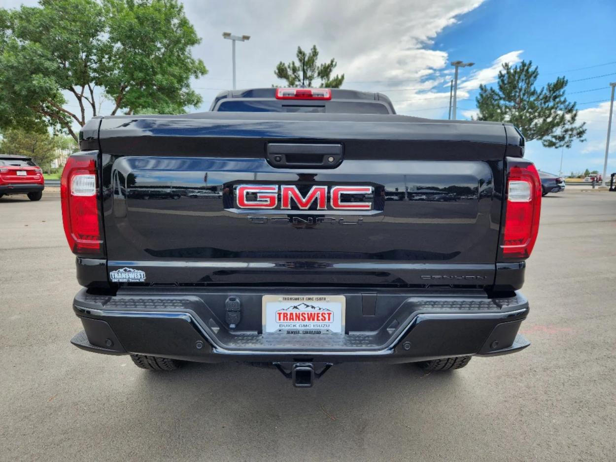 2024 GMC Canyon 4WD Denali | Photo 11 of 26