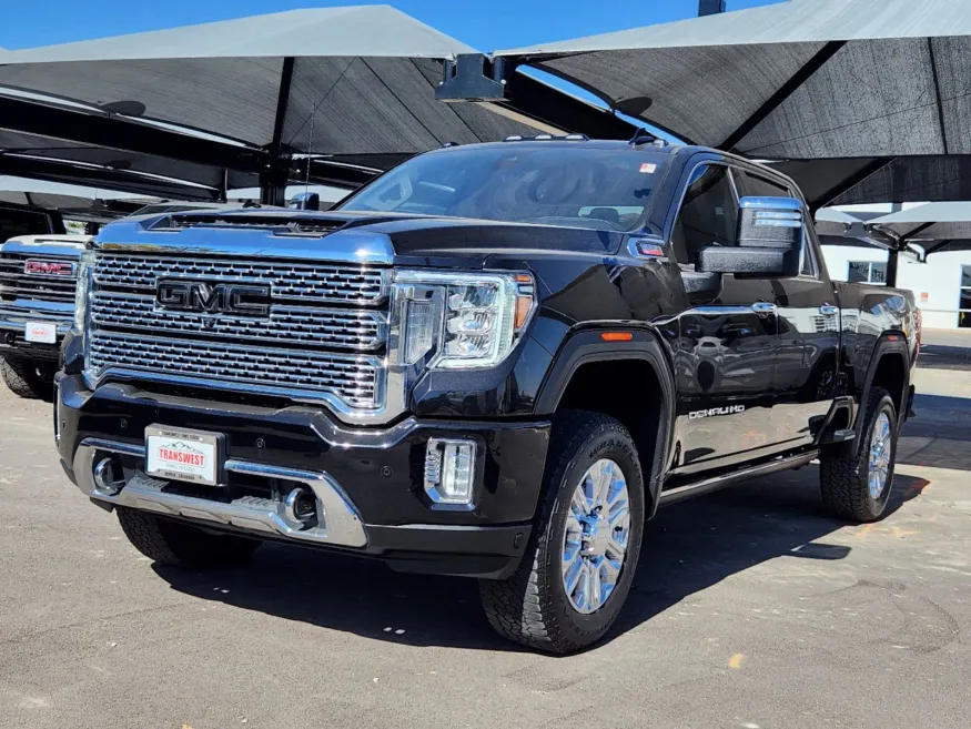 2022 GMC Sierra 3500HD Denali | Photo 3 of 31